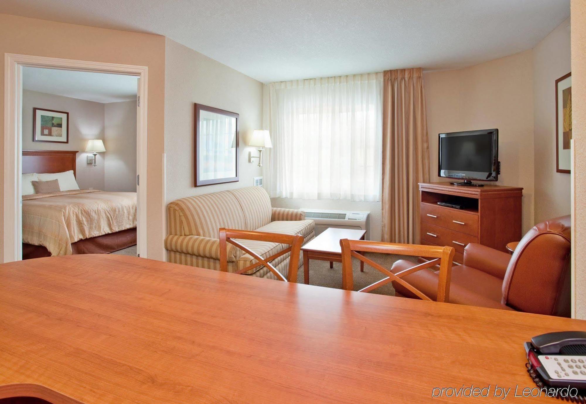 Candlewood Suites Kansas City Airport Quarto foto