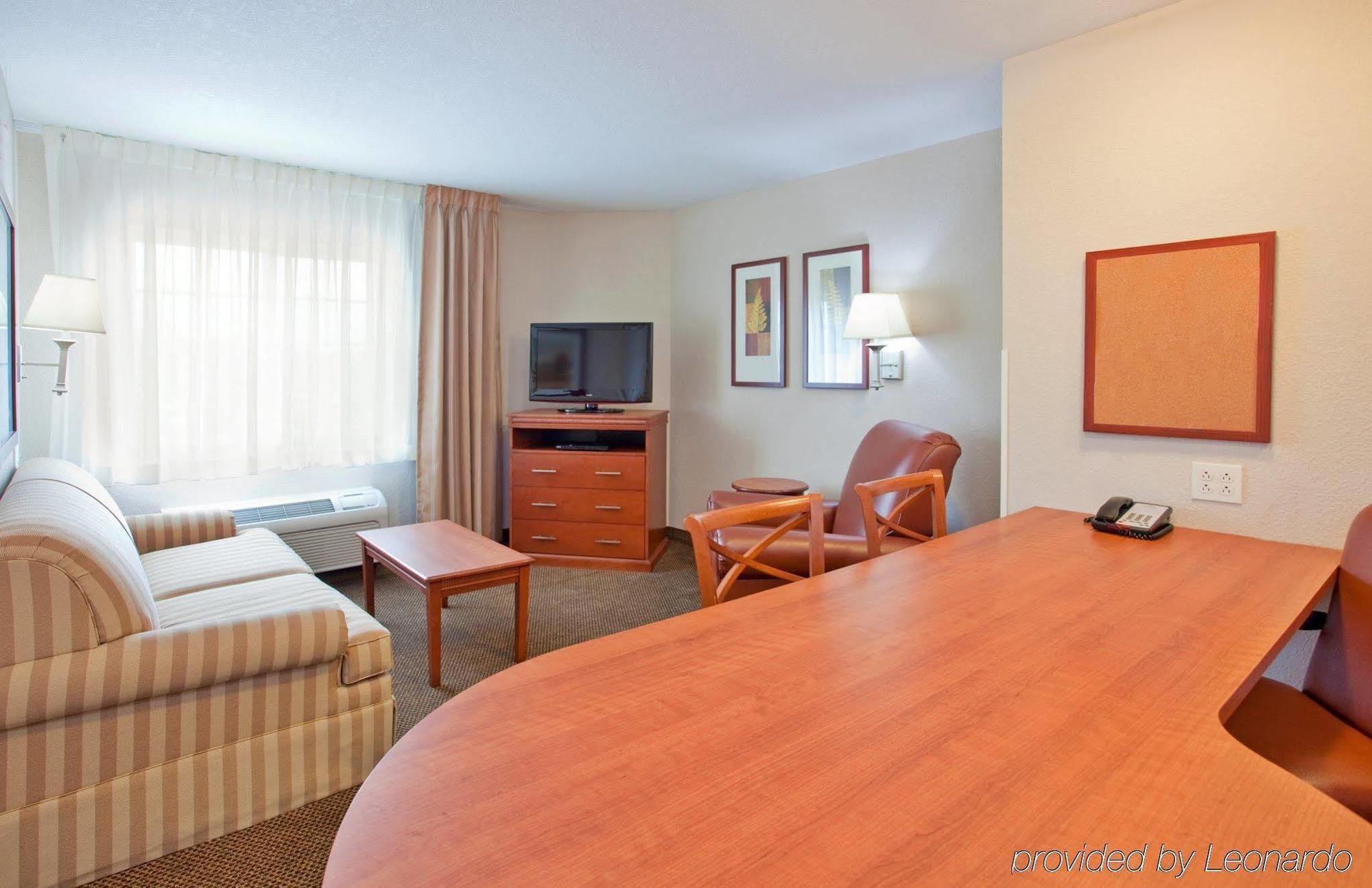 Candlewood Suites Kansas City Airport Quarto foto