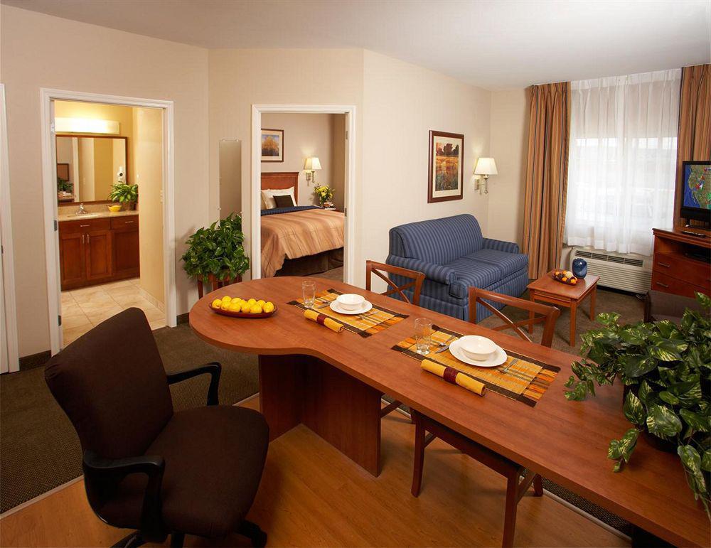 Candlewood Suites Kansas City Airport Quarto foto